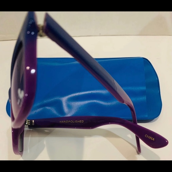 Mickey Kids Sunglasses - Picture 5 of 6